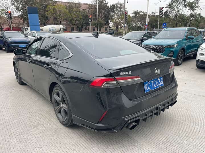 Фото 6 - Honda Inspire