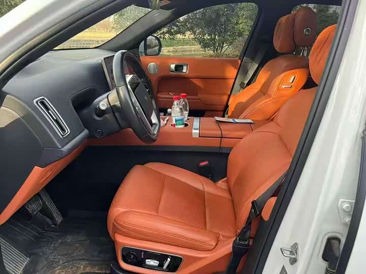 Фото 2 - LiXiang L7