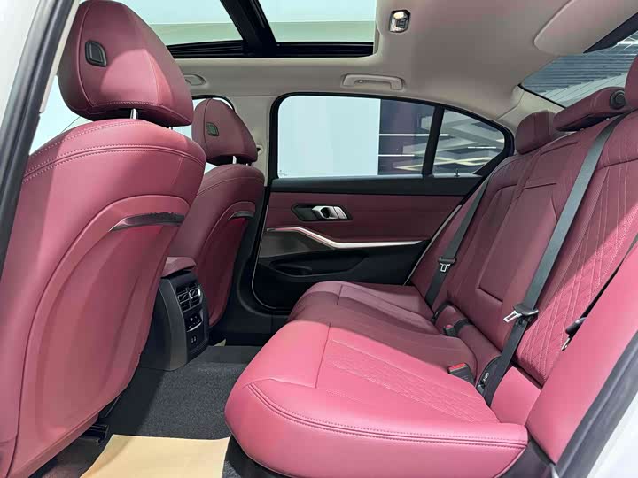 Фото 9 - BMW 3 Series