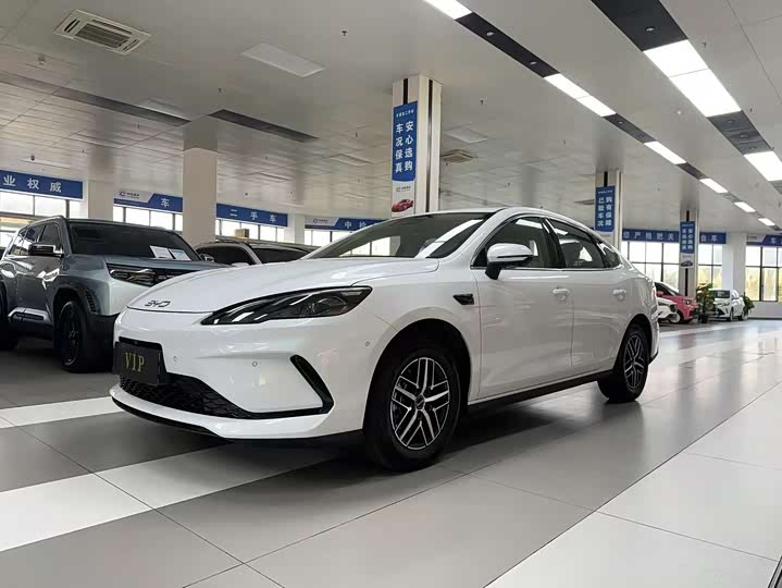 Фото 1 - BYD Seal 05 DM-i Hybrid