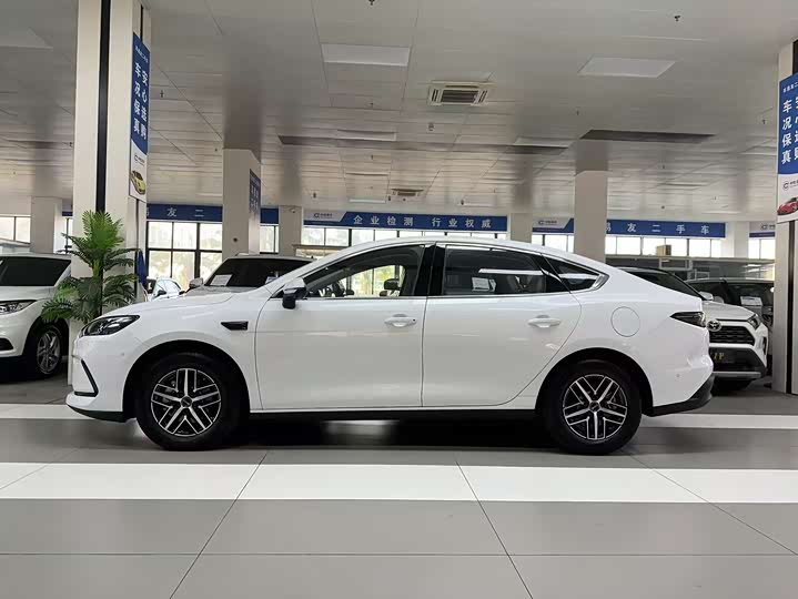 Фото 5 - BYD Seal 05 DM-i Hybrid