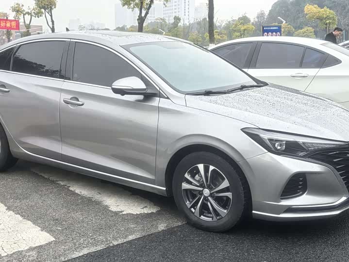 Фото 3 - Changan Eado Plus