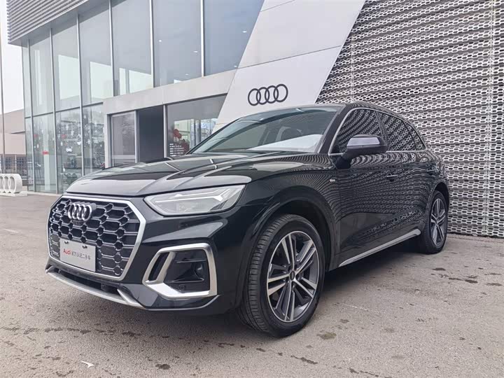 Фото 3 - Audi Q5L