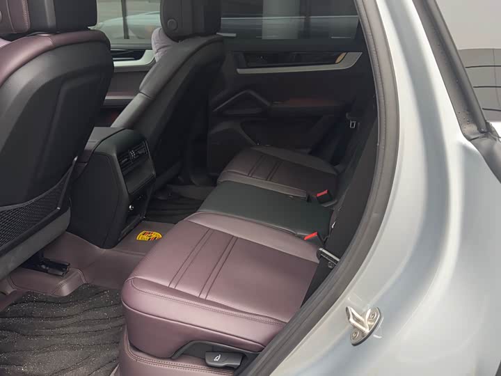 Фото 9 - Porsche Cayenne