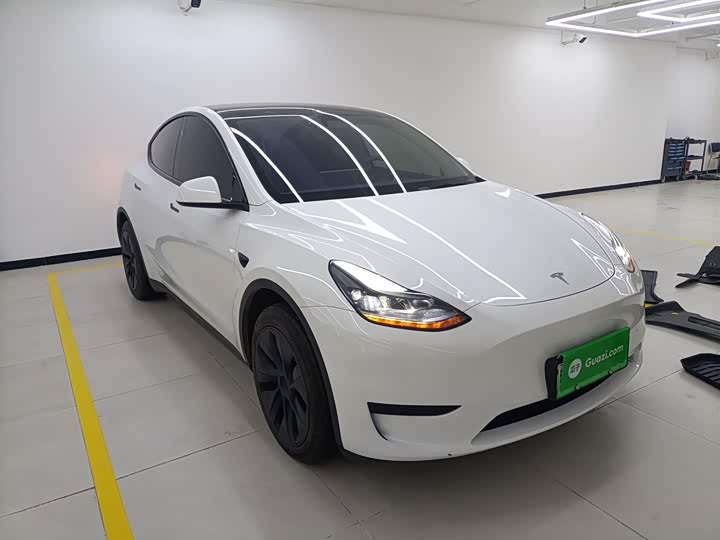 Фото 4 - Tesla Model Y