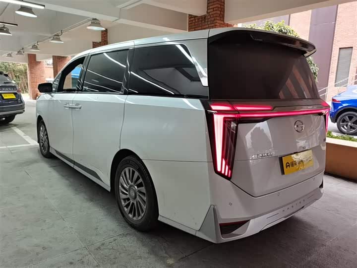 Фото 7 - GAC Trumpchi M8