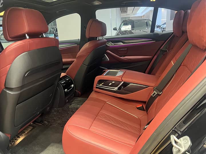 Фото 6 - BMW 5 Series