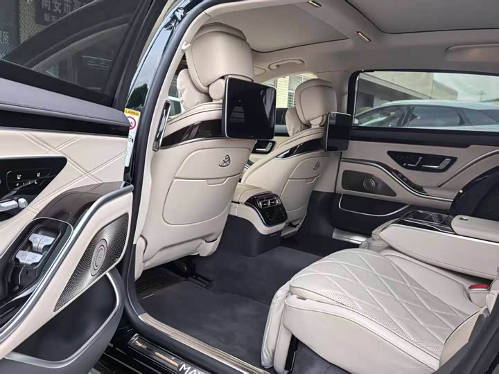 Фото 5 - Mercedes-Benz Maybach S-Class