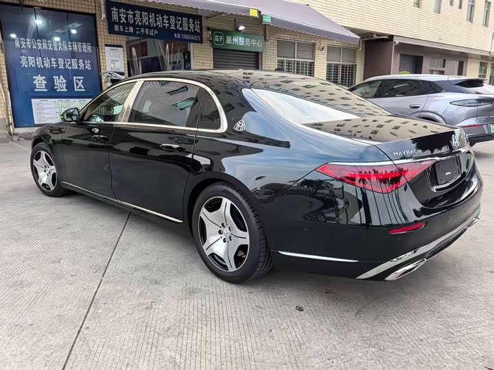 Фото 8 - Mercedes-Benz Maybach S-Class