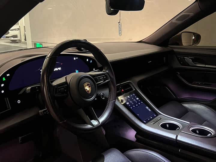 Фото 5 - Porsche Taycan