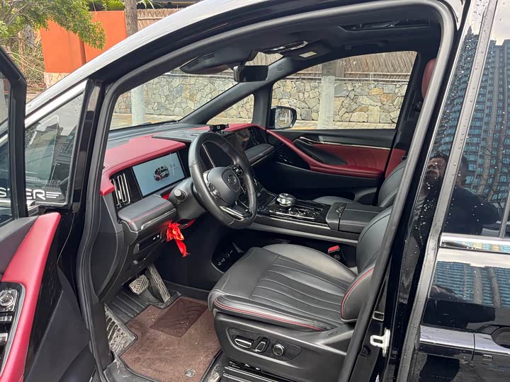 Фото 9 - GAC Trumpchi M8