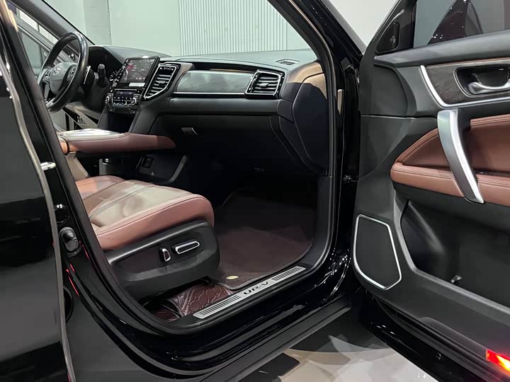 Фото 9 - Honda UR-V