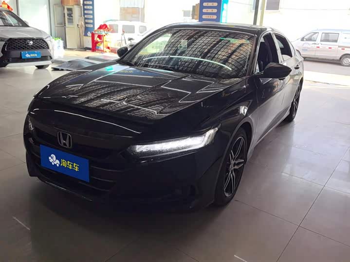 Фото 1 - Honda Accord