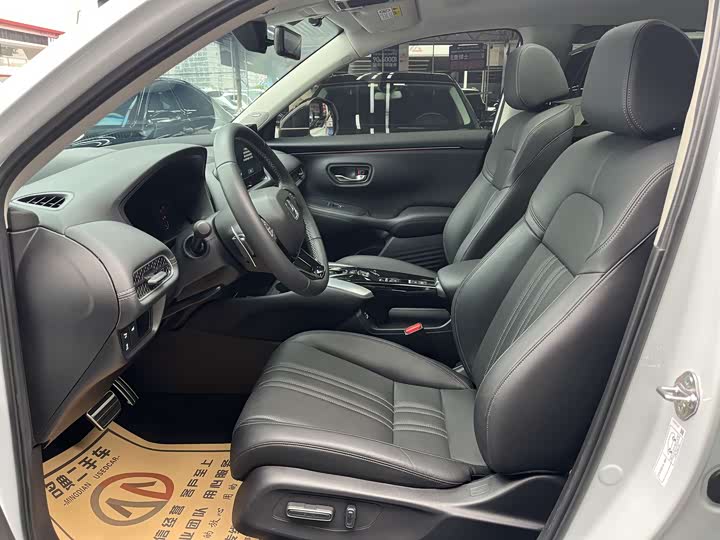 Фото 4 - Honda HR-V