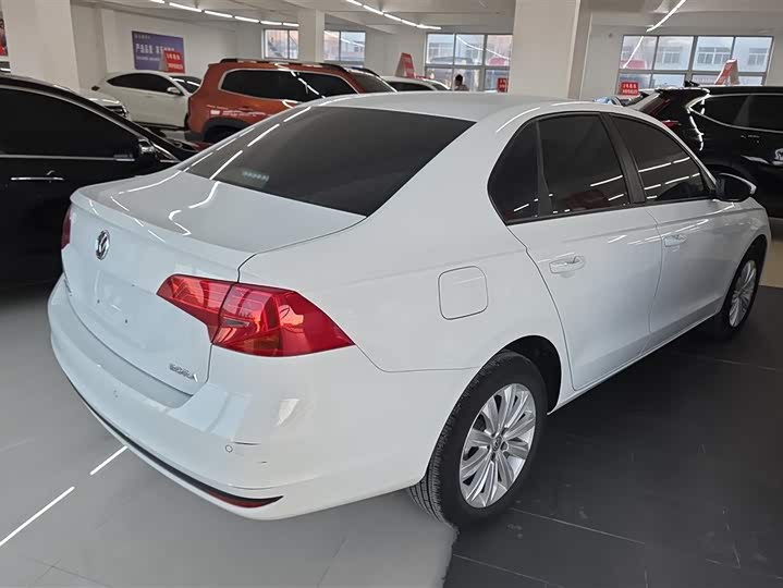 Фото 3 - Volkswagen Bora