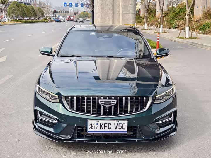 Фото 2 - Geely Preface