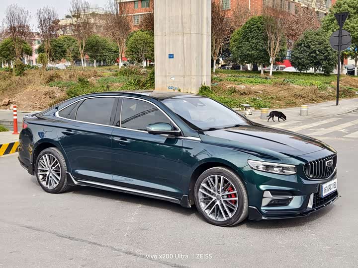 Фото 3 - Geely Preface