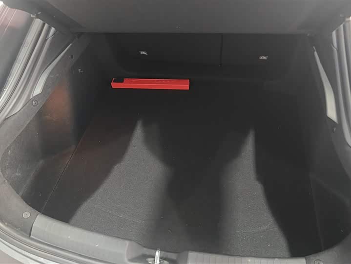 Фото 4 - Changan UNI-V