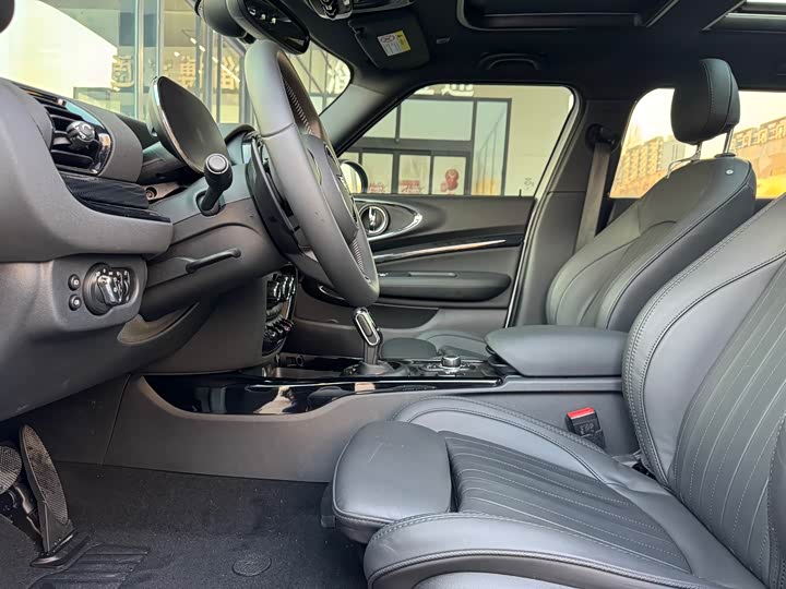 Фото 4 - Mini Clubman