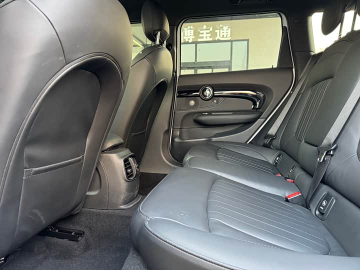 Фото 9 - Mini Clubman