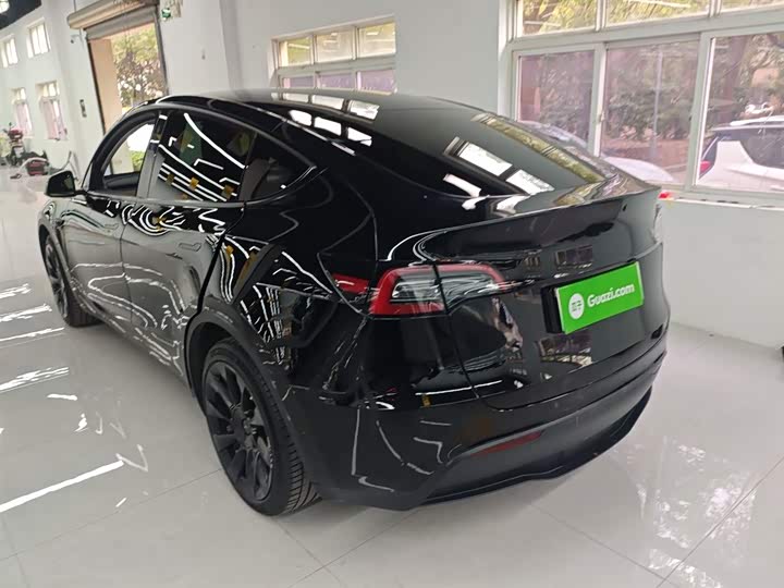 Фото 5 - Tesla Model Y