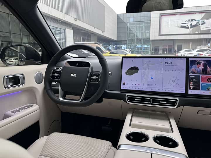 Фото 6 - LiXiang L8