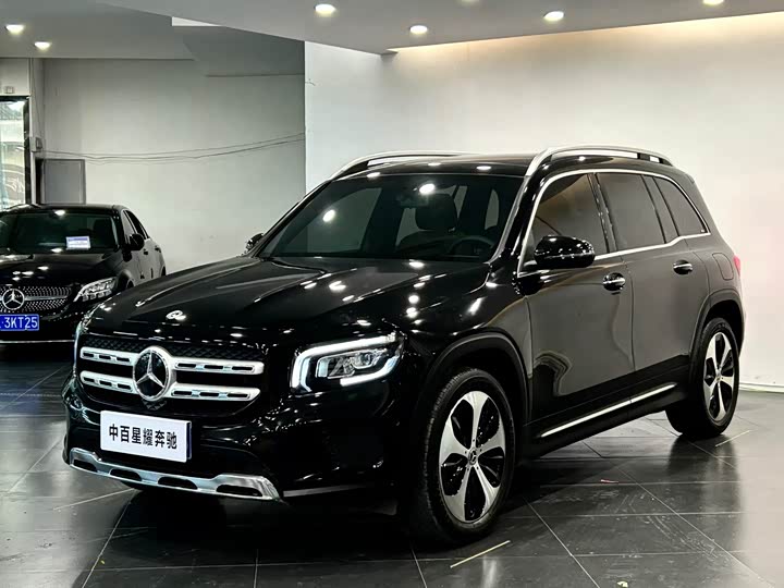 Фото 1 - Mercedes-Benz GLB-Class