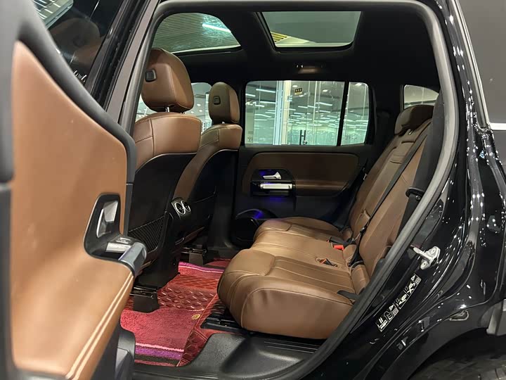 Фото 9 - Mercedes-Benz GLB-Class