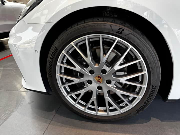 Фото 5 - Porsche Panamera