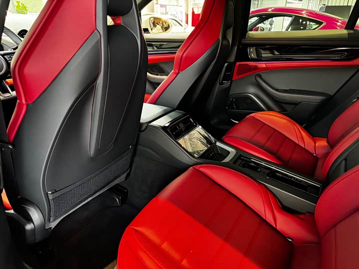 Фото 8 - Porsche Panamera