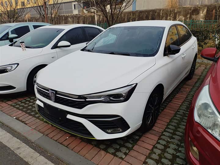 Фото 2 - Roewe i5