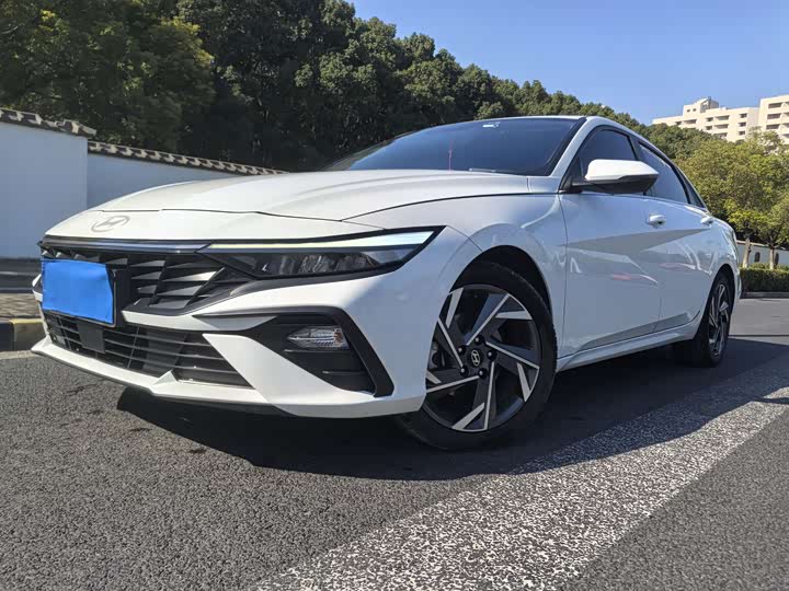 Фото 1 - Hyundai Elantra N line