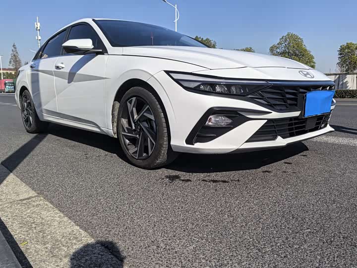 Фото 3 - Hyundai Elantra N line