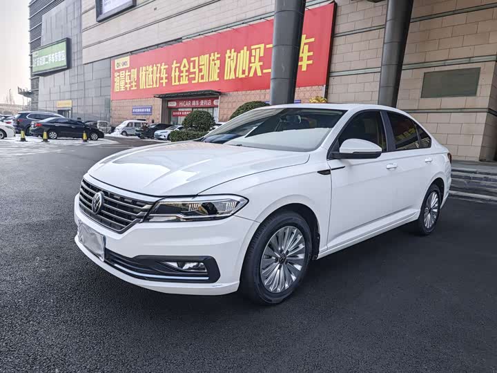 Фото 1 - Volkswagen Lavida