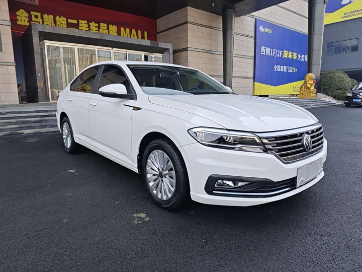 Фото 3 - Volkswagen Lavida