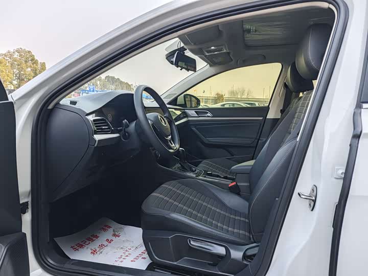 Фото 5 - Volkswagen Lavida