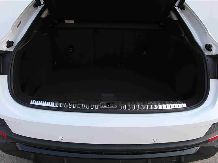 Фото 6 - Audi Q3 Sportback