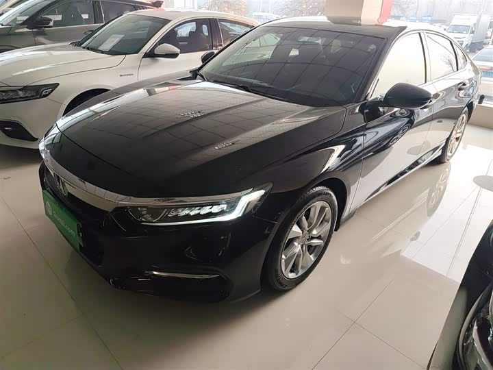 Фото 2 - Honda Accord