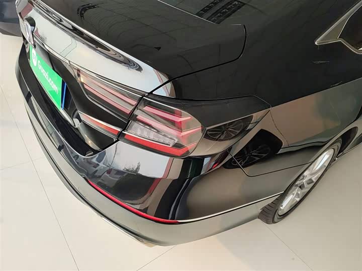 Фото 8 - Honda Accord