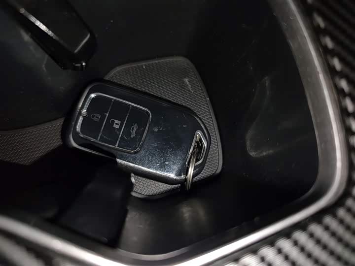 Фото 9 - Honda Accord