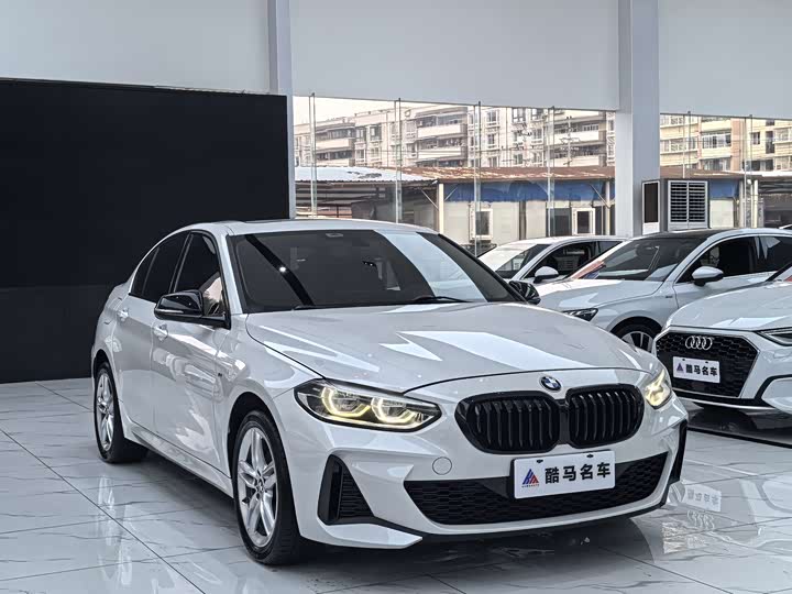 Фото 3 - BMW 1 Series