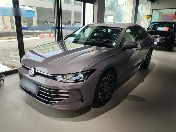 Фото 2 - Volkswagen Passat