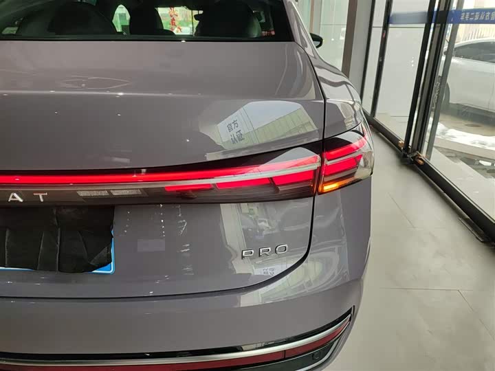 Фото 8 - Volkswagen Passat