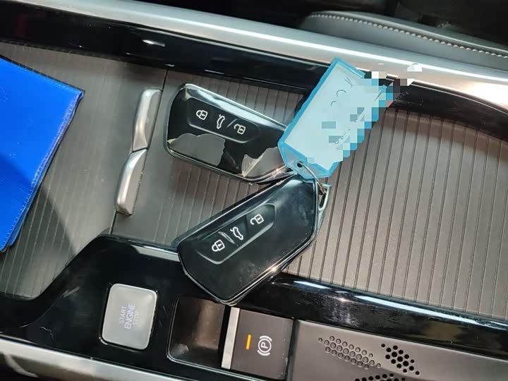 Фото 9 - Volkswagen Passat