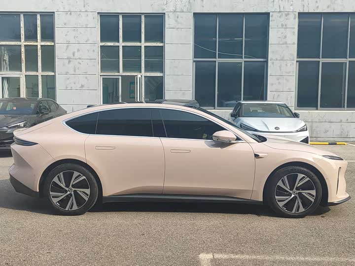 Фото 5 - Nio ET5