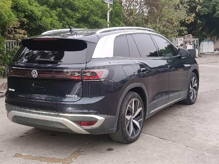 Фото 6 - Volkswagen ID.6 Crozz