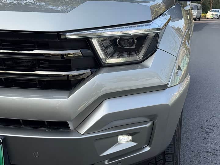 Фото 2 - Tank 400 Hybrid