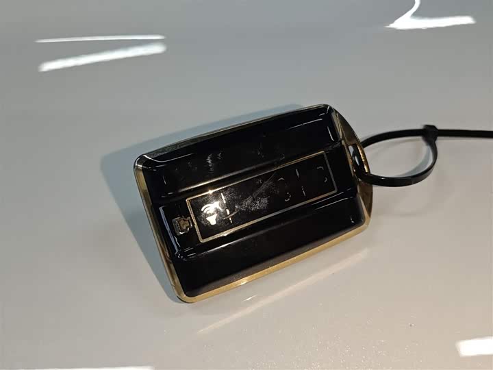 Фото 9 - Tank 300