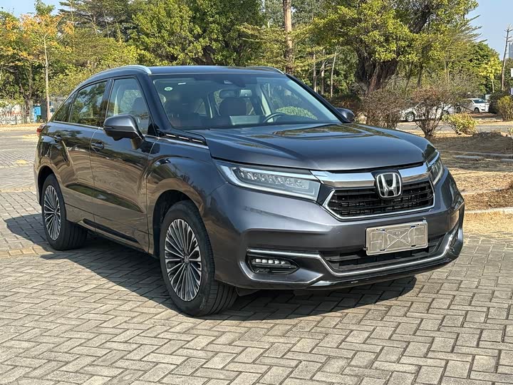 Фото 3 - Honda Avancier