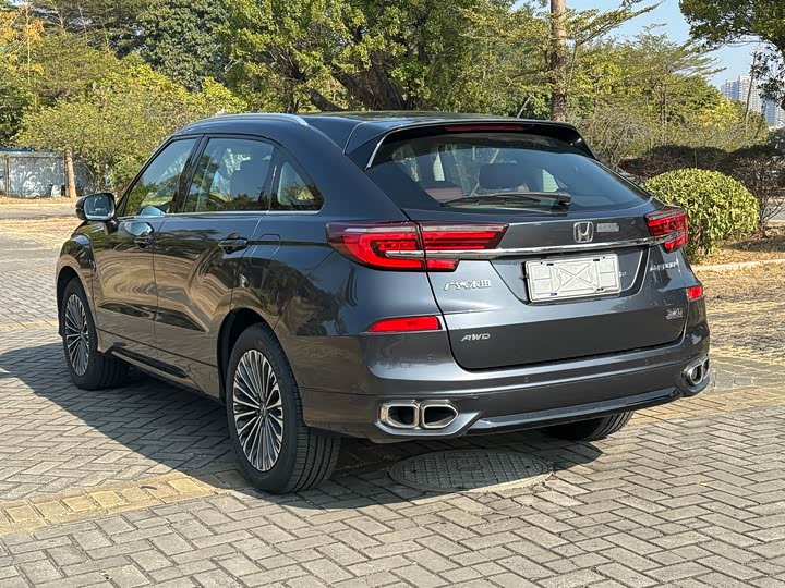 Фото 9 - Honda Avancier